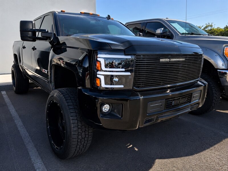 chevrolet silverado 2500hd 2017 1GC1KWEGXHF232220 image chevrolet silverado 2500hd 2017 1GC1KWEGXHF232220 image